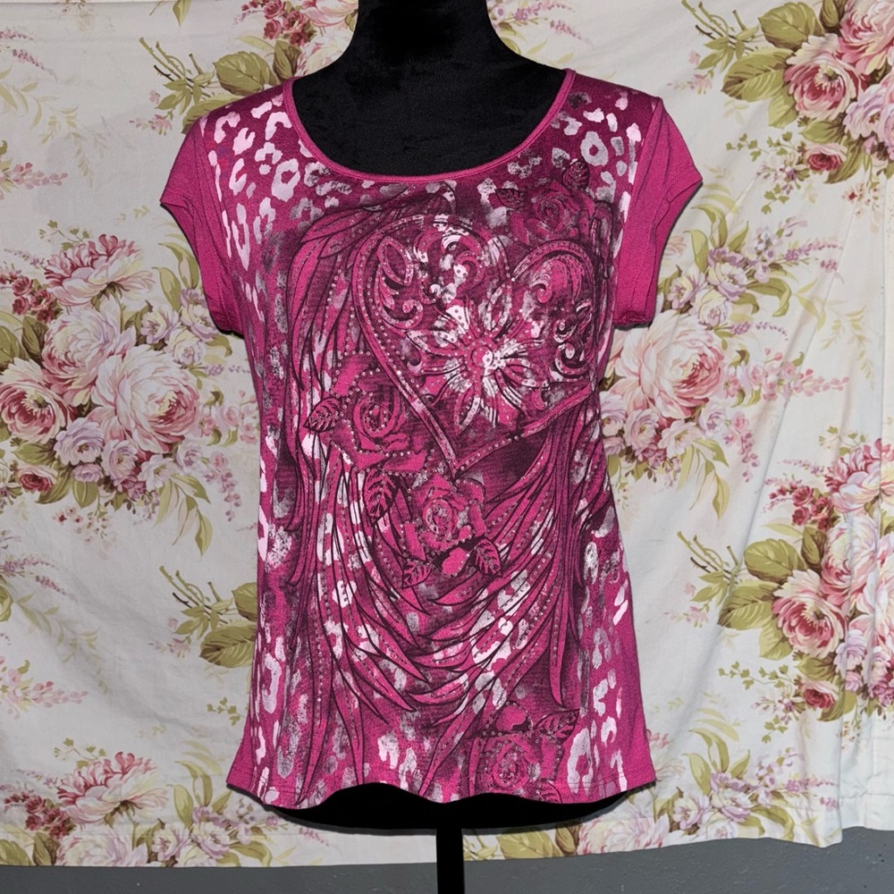 Women's Pink Graphic Top. Size M.